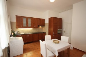 Pronájem bytu 1+1, 36 m² Praha - Holešovice, U Průhonu