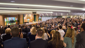 Budova komunitního centra a Scientologické církve Dublin, Irsko – společenský sál pro 1000 osob