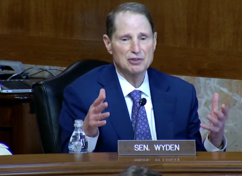senator Wyden