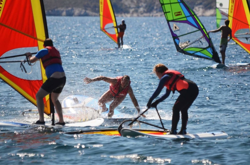 Windsurfing - co se musíte naučit? Cestování