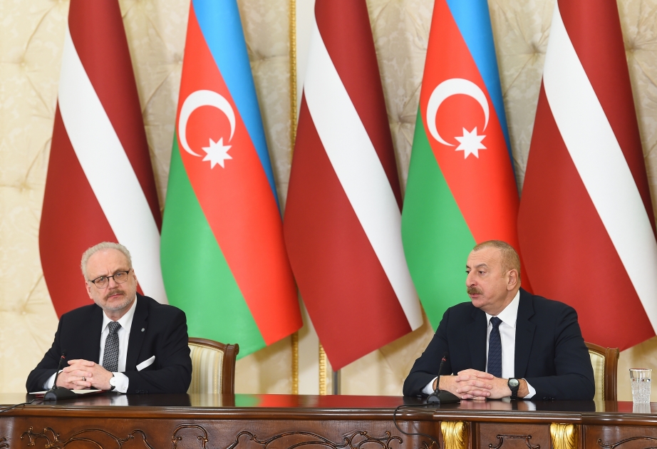 prezident Ázerbájdžánské republiky Ilham Alijev v tiskovém prohlášení po setkání s lotyšským prezidentem Egilsem Levitsem