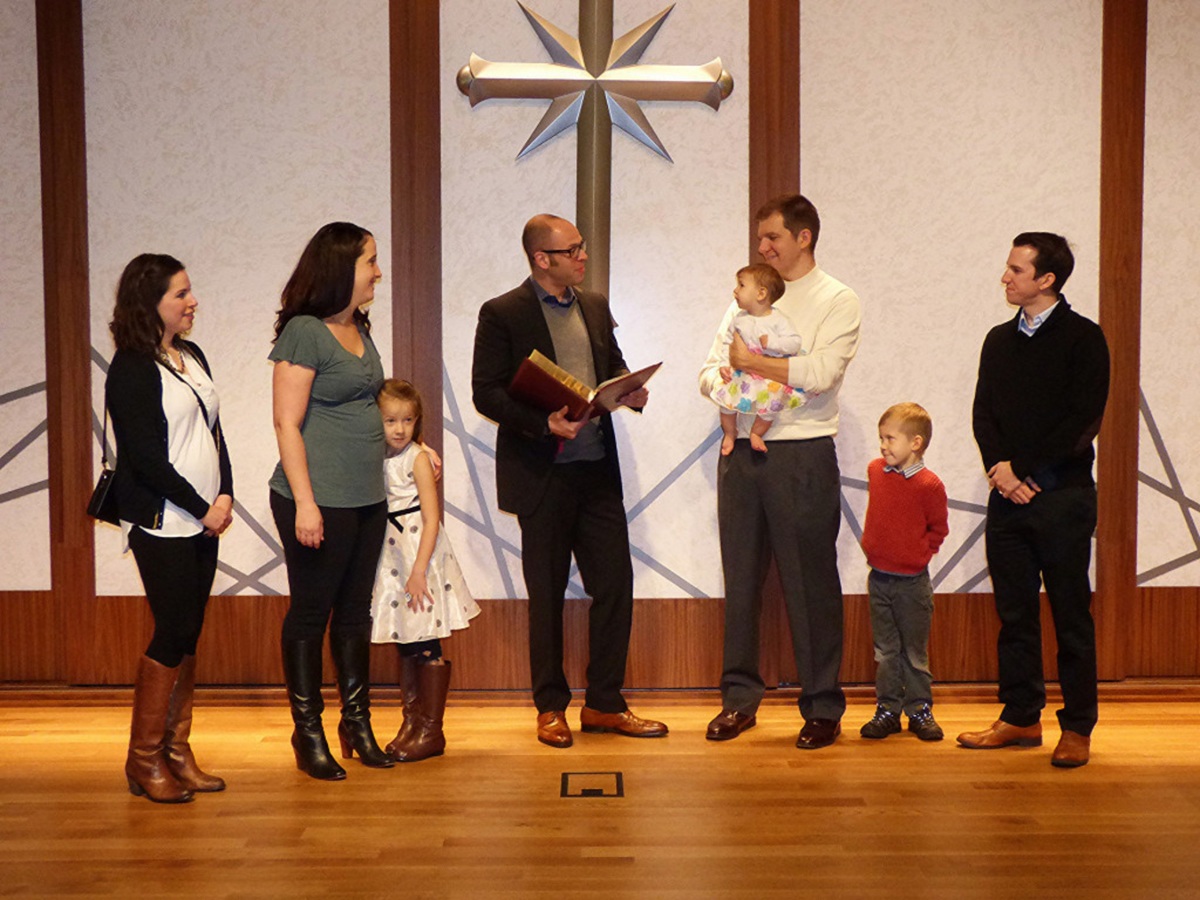 Ceremoniál křtin v Scientologické církvi v Portlandu