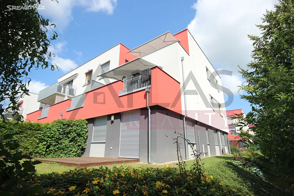 Prodej bytu 4+kk 87,95 m2 se zahrádkou 142 m2, garážovým stáním, sklepem Praha 5 – Slivenec, U Svahu