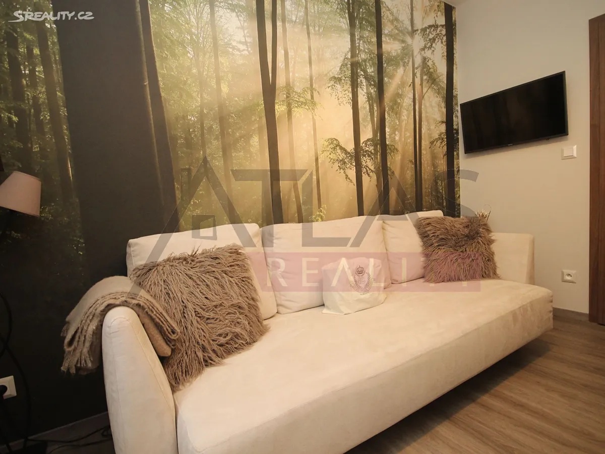 Prodej bytu 4+kk 87,95 m2 se zahrádkou 142 m2, garážovým stáním, sklepem Praha 5 – Slivenec, U Svahu